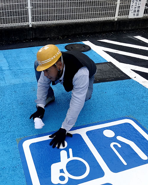床サイン・路面標示